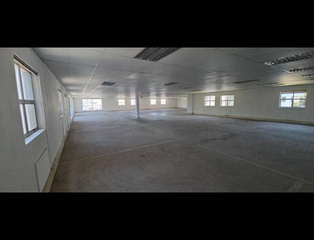 BUSINESS PROPERTY TO RENT IN HALFWAY GARDENS